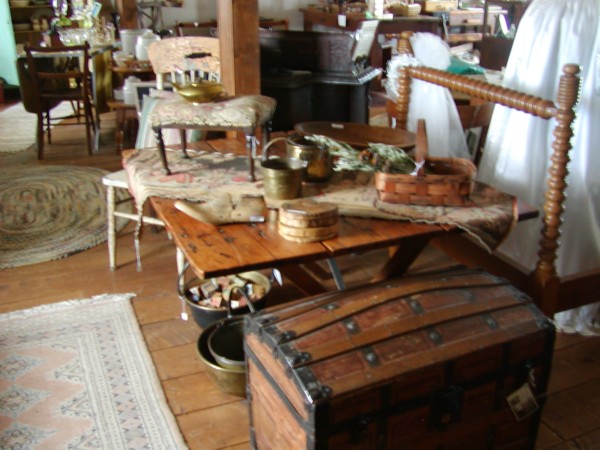 Picture:trunktable