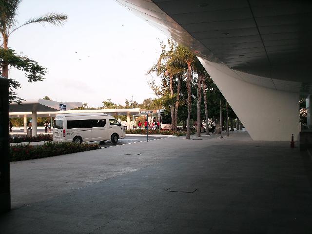 Terminal 2 Right